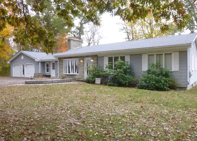 Property at 426 South County Trl, Exeter, RI, 02822, 3 beds, 2 baths, [object Object]