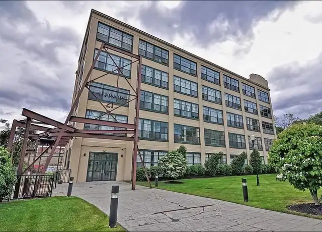 Property at 21 Illinois St #405, Worcester, MA, 01610, 1 bed, 1 bath, [object Object]
