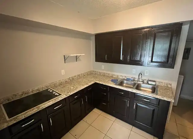 Property at 6040 N Dixie Hwy, Boca Raton, FL, 33487, 4 beds, 2 baths, [object Object]