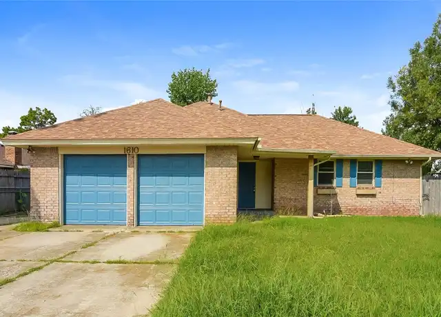 Property at 1610 High Trail Rd, Norman, OK, 73071, 3 beds, 1.5 baths, [object Object]