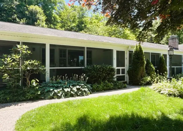 Property at 3 Arbor Dr #3, Brookfield, CT, 06804, 1 bed, 1 bath, [object Object]