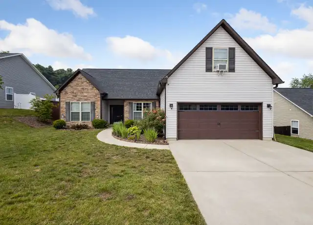 Property at 1563 Hammett Rd, Johnson City, TN, 37615, 3 beds, 2 baths, [object Object]