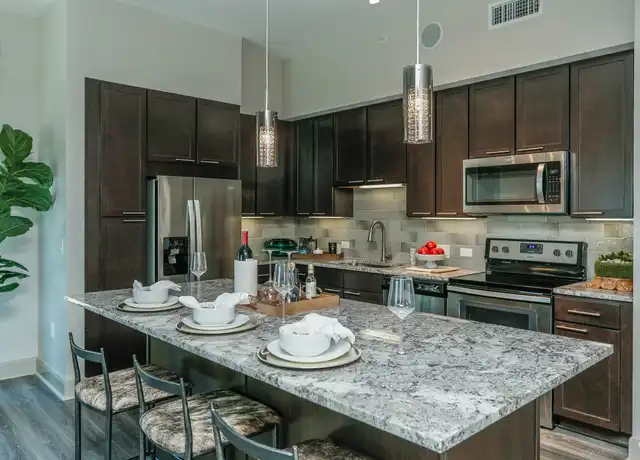 Property at 913 Piney Point Rd Unit MC2, Houston, TX, 77024, 2 beds, 2 baths, [object Object]