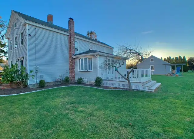 Property at 270 N Water St, Stonington, CT, 06378, 3 beds, 2 baths, [object Object]