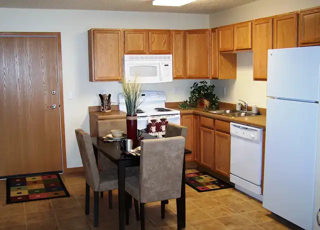 Property at Calico Apartments - 4422 30th Ave S, Fargo, ND, 58104, 1-2 bed, 1-2 bath, [object Object]