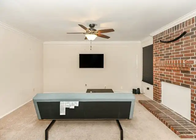 Property at 17515 Gunnison Springs Dr Unit 2A, Round Rock, TX, 78681, 6 beds, 2 baths, [object Object]
