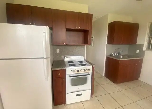 Property at 14120 NW 24th Ct Unit 205, Opa-locka, FL, 33054, 1 bed, 1 bath, [object Object]