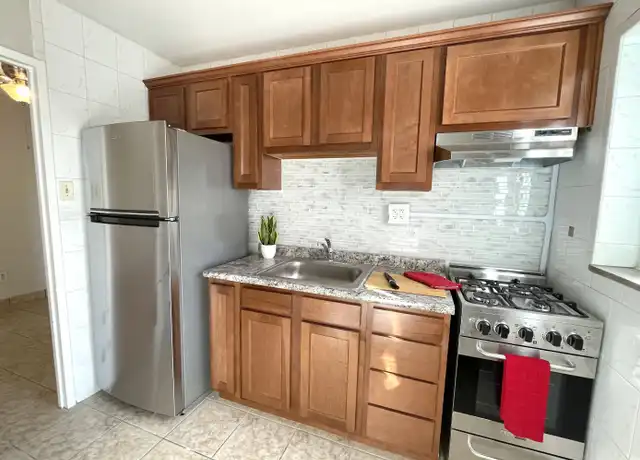 Property at 3500 Brownsville Rd Unit 202, Pittsburgh, PA, 15227, 1 bed, 1 bath, [object Object]
