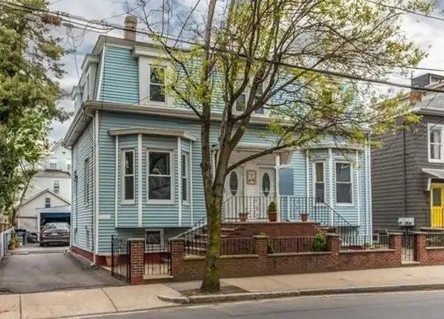 Property at 309 Columbia St Unit 309, Cambridge, MA, 02141, 3 beds, 1.5 baths, [object Object]