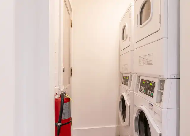 Property at 818 12th St Unit 202, Altoona, PA, 16602, 1 bed, 1 bath, [object Object]