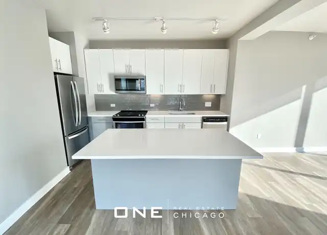 Property at 500 N State St Unit 3, Chicago, IL, 60654, 3 beds, 2.5 baths, [object Object]