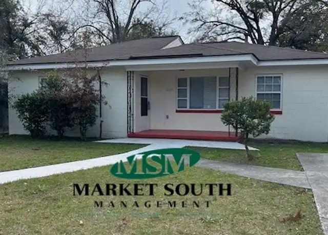 Property at 2125 Iowa St, Savannah, GA, 31404, 3 beds, 1 bath, [object Object]