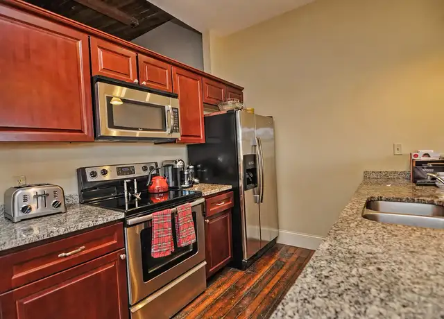 Photo of 299 Carpenter St, Providence, RI 02909