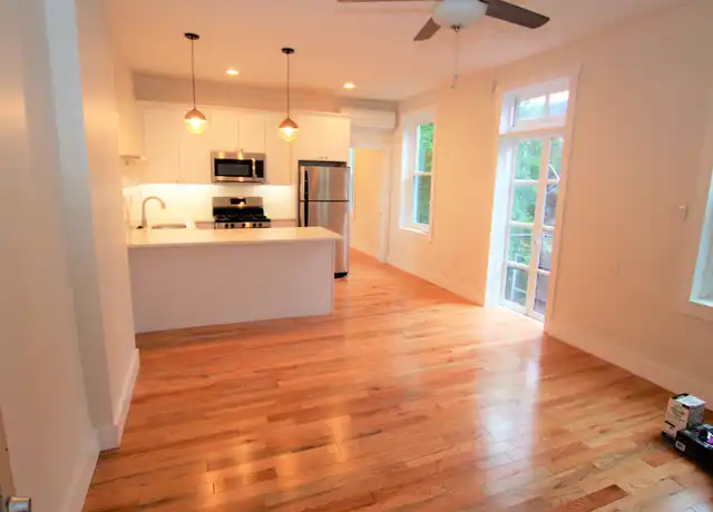 Property at 715 N 6th St Unit 2R, Philadelphia, PA, 19123, 1 bed, 1 bath, [object Object]