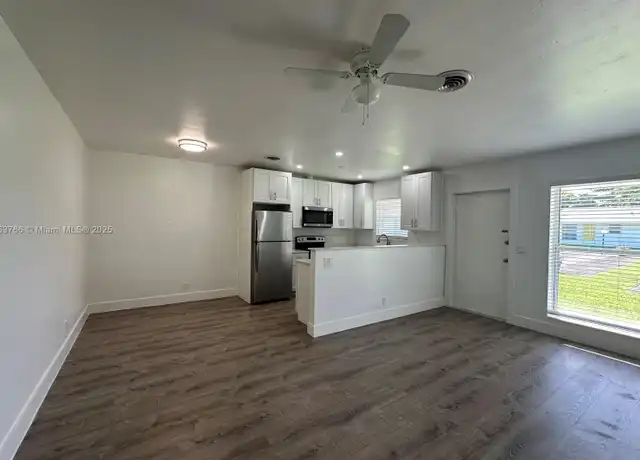 Property at 2436 Van Buren St Unit 03, Hollywood, FL, 33020, 1 bed, 1 bath, [object Object]