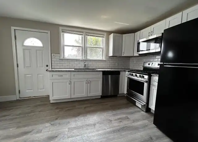 Property at 272 S Maple St Unit B (REAR), Ambler, PA, 19002, 4 beds, 2 baths, [object Object]