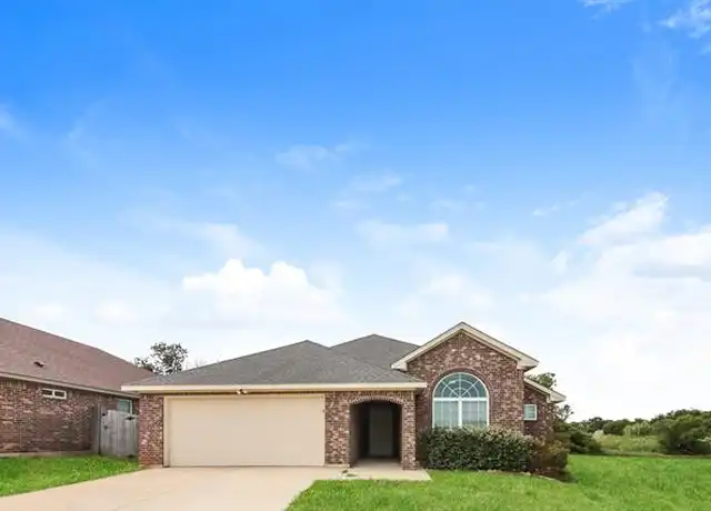 Property at 2708 Beverly Dr, Denton, TX, 76209, 3 beds, 2 baths, [object Object]