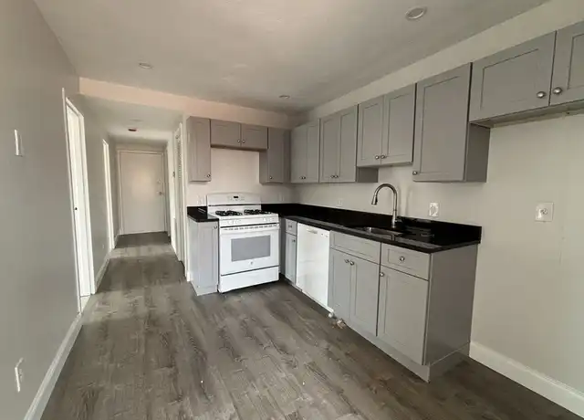 Property at 94 Eastern Ave Unit 3, Malden, MA, 02148, 3 beds, 1 bath, [object Object]
