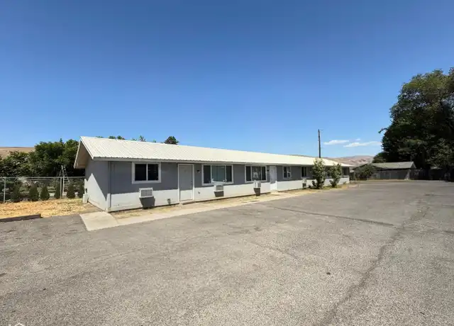 Property at 1113 N 4th St, Yakima, WA, 98901, 2 beds, 1 bath, [object Object]