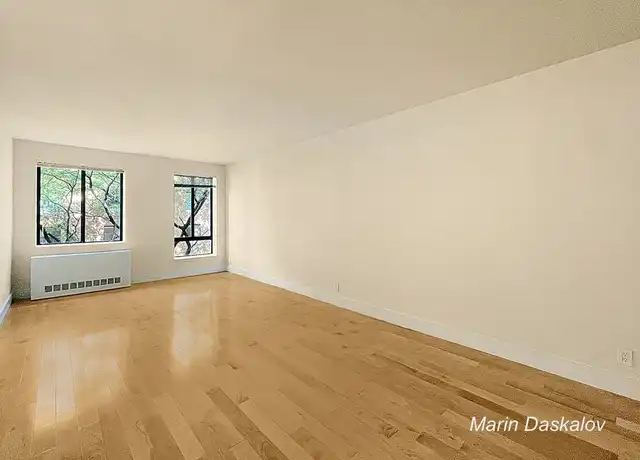 Property at 400 W 53rd St Unit 304B, New York, NY, 10019, 3 beds, 2 baths, [object Object]