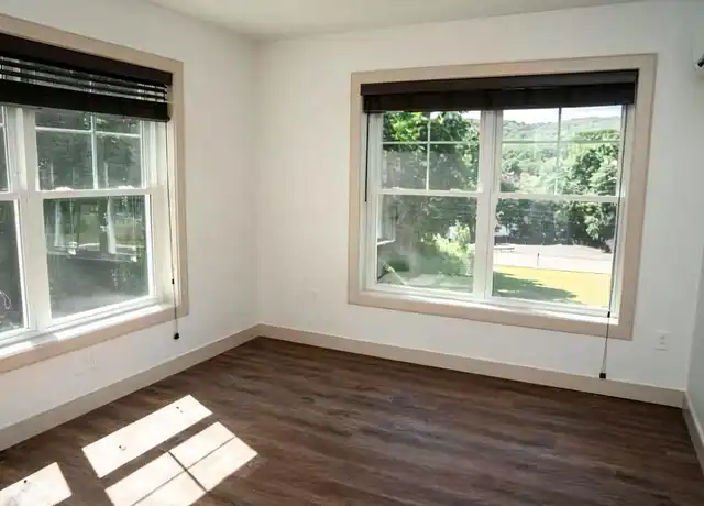 Property at 337 Roosevelt Dr Apt 210, Seymour, CT, 06483, 2 beds, 2 baths, [object Object]