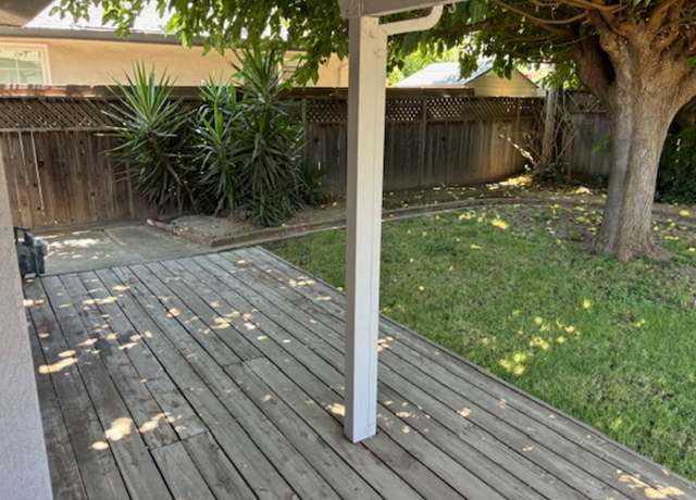 Photo of 100 S Allen Dr, Lodi, CA 95242