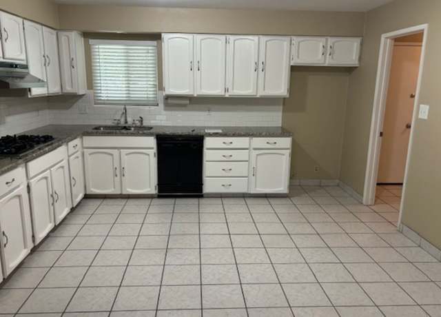 Photo of 100 S Allen Dr, Lodi, CA 95242