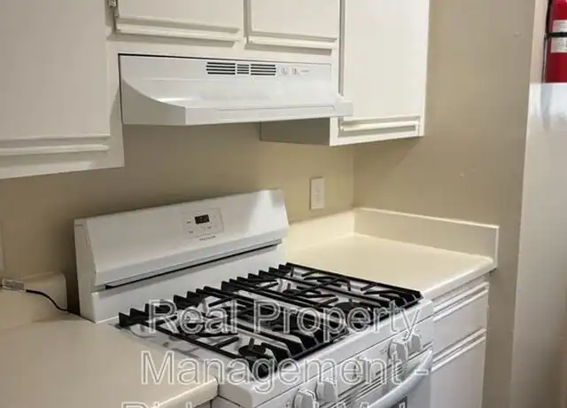 Property at 1900 Warren Ave Unit H, Hopewell, VA, 23860, 2 beds, 1.5 baths, [object Object]