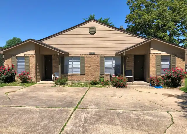 Property at 3605 Elliott St Unit B, Bryan, TX, 77802, 2 beds, 1.5 baths, [object Object]