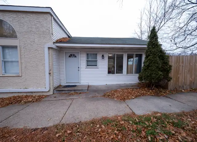 Property at 1416 Hazel St N Unit 2, St Paul, MN, 55119, 2 beds, 1 bath, [object Object]