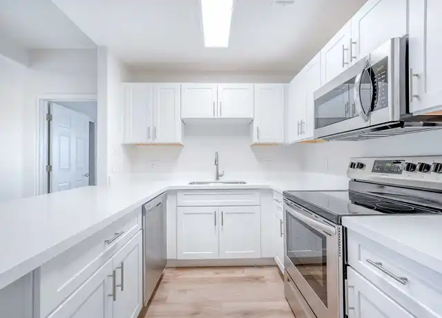 Property at IMT CHANDLER - 235 E Ray Rd, Chandler, AZ, 85225, 3 beds, 2 baths, [object Object]