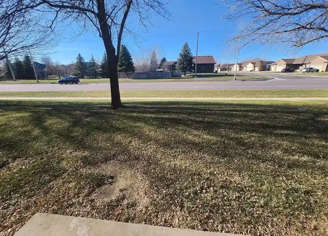 Property at Prairie Gardens Apartments - 4512 E 42nd St, Sioux Falls, SD, 57110, 1 bed, 1 bath, [object Object]