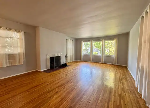 Property at 9554 1/2 W Olympic Blvd, Beverly Hills, CA, 90212, 2 beds, 2 baths, [object Object]