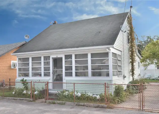 Property at 66 Sagamore St, Warwick, RI, 02889, 3 beds, 1 bath, [object Object]