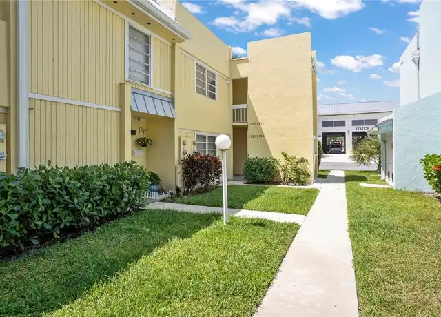 Property at 2141 NE 36th St, Lighthouse Point, FL, 33064, 1 bed, 1 bath, [object Object]