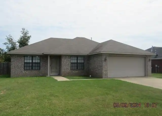 Property at 1310 Choate St, Conway, AR, 72032, 3 beds, 2 baths, [object Object]
