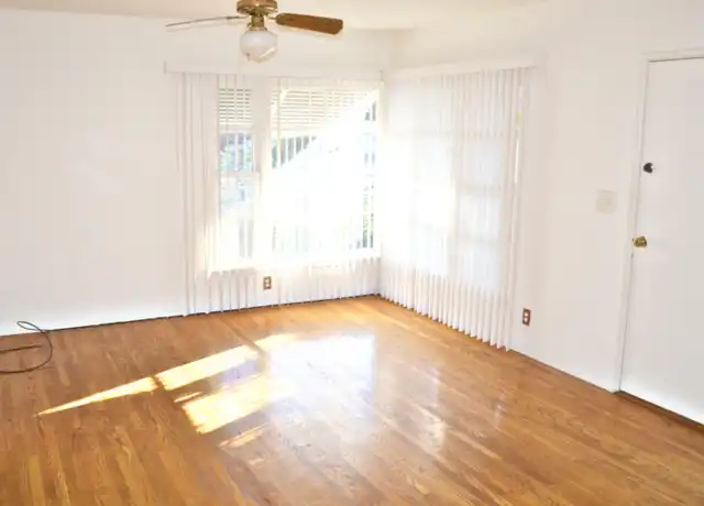 Property at 3752 Lewis Ave Unit 1/2, Long Beach, CA, 90807, 1 bed, 1 bath, [object Object]