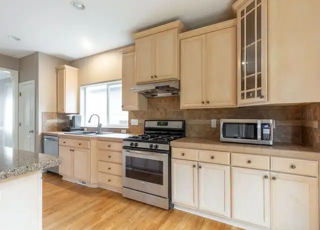 Property at 11528 SE Verns Way, Happy Valley, OR, 97086, 4 beds, 3 baths, [object Object]