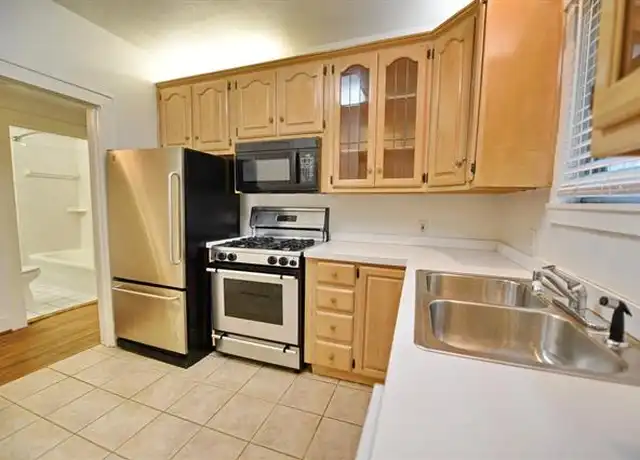 Property at 4020 Hawthorne Ave Unit 4020 A, Dallas, TX, 75219, 1 bed, 1 bath, [object Object]