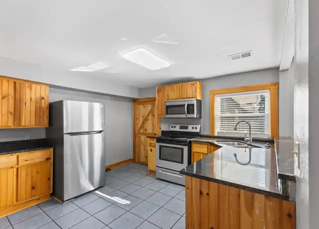 Property at 102 Bacon Rd Apt 2, Jonesborough, TN, 37659, 2 beds, 1.5 baths, [object Object]
