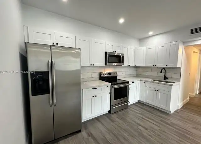Property at 41 SW 67th Ct Unit 3, Miami, FL, 33144, 2 beds, 1 bath, [object Object]
