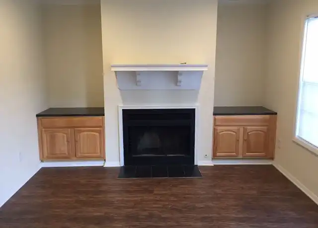 Property at 3057 Destin Cir, Snellville, GA, 30078, 3 beds, 2 baths, [object Object]