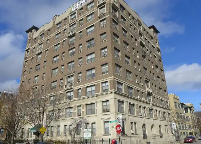 Property at 812 W Junior Ter, Chicago, IL, 60613, 1 bed, 1 bath, [object Object]