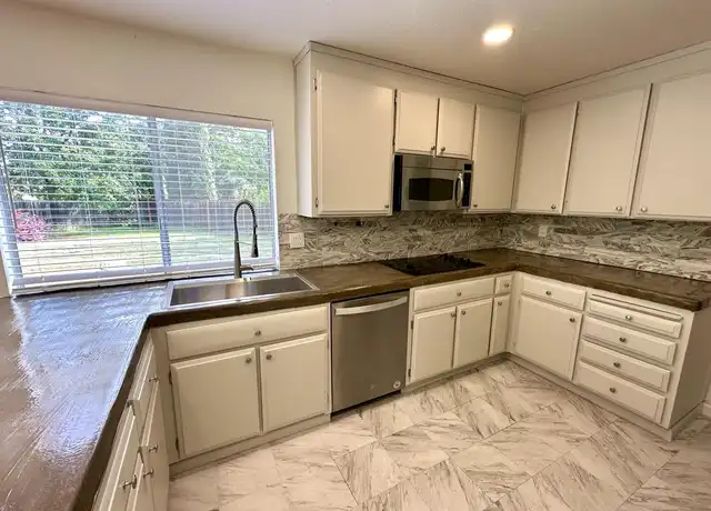 Property at 4391 N Weeping Spruce Ct, Concord, CA, 94521, 5 beds, 3 baths, [object Object]