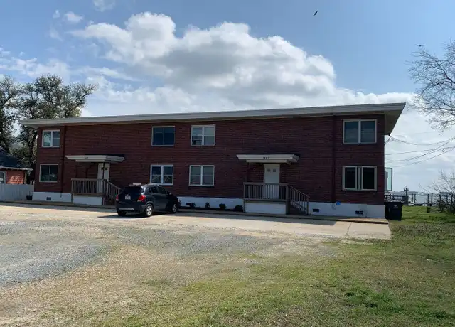 Property at 1407 Bayville St Unit 1, Norfolk, VA, 23503, 1 bed, 1 bath, [object Object]