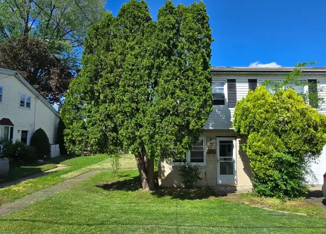 Property at 647 Artwood Dr, Philadelphia, PA, 19115, 3 beds, 2.5 baths, [object Object]