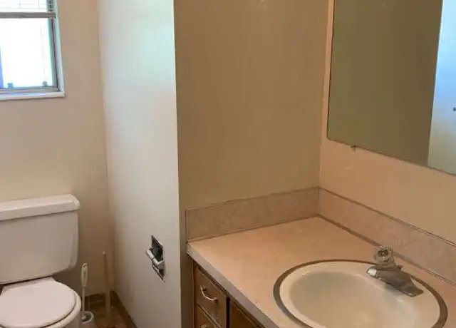 Property at 527 E 700 N Unit 2A, Logan, UT, 84321, 2 beds, 1.5 baths, [object Object]
