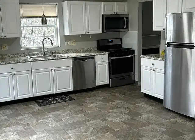 Property at Marshfield Apartments - 1739 Foxon Rd, North Branford, CT, 06471, 1-2 bed, 1 bath, [object Object]