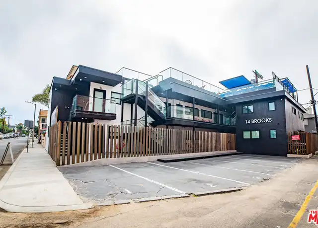 Property at 14 Brooks Ave Unit 3, Venice, CA, 90291, 0 beds, 1 bath, [object Object]