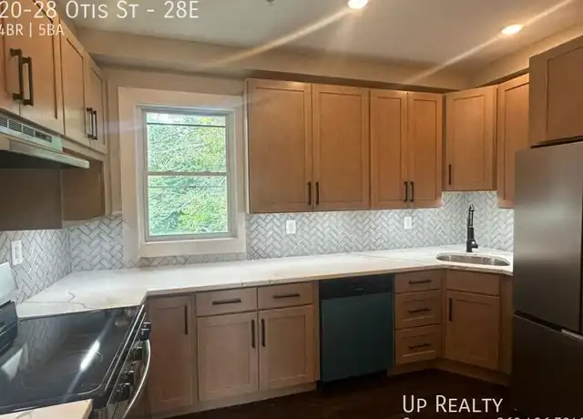 Property at 20 Otis St Unit 28E, Manchester, CT, 06040, 4 beds, 4.5 baths, [object Object]